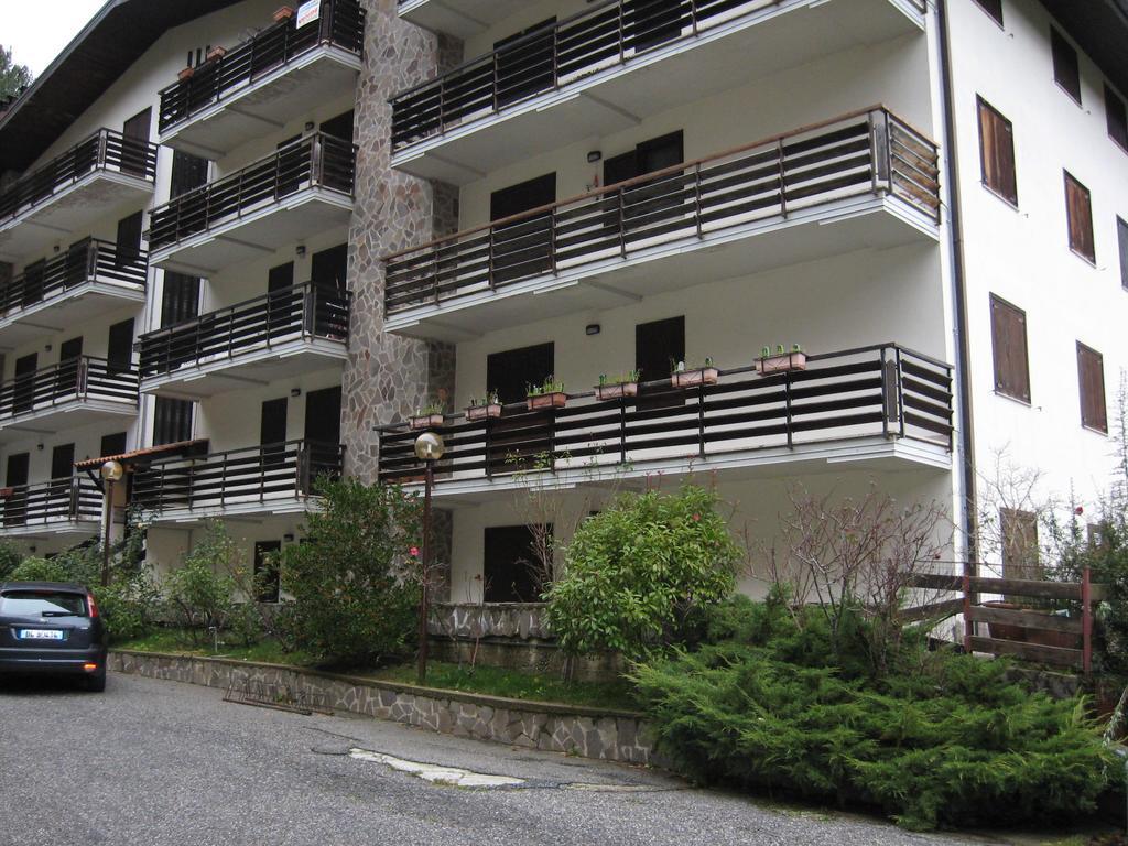 Le Tre Rose Montagna Daire Camigliatello Silano Dış mekan fotoğraf